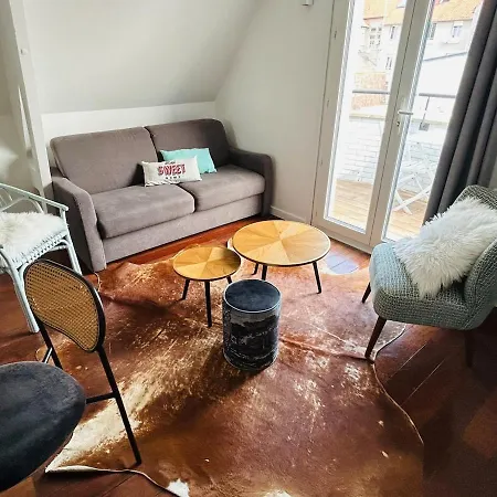 شقة Center 4 People