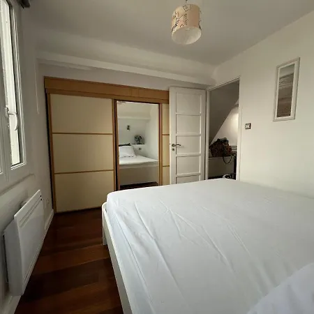 Center 4 People شقة